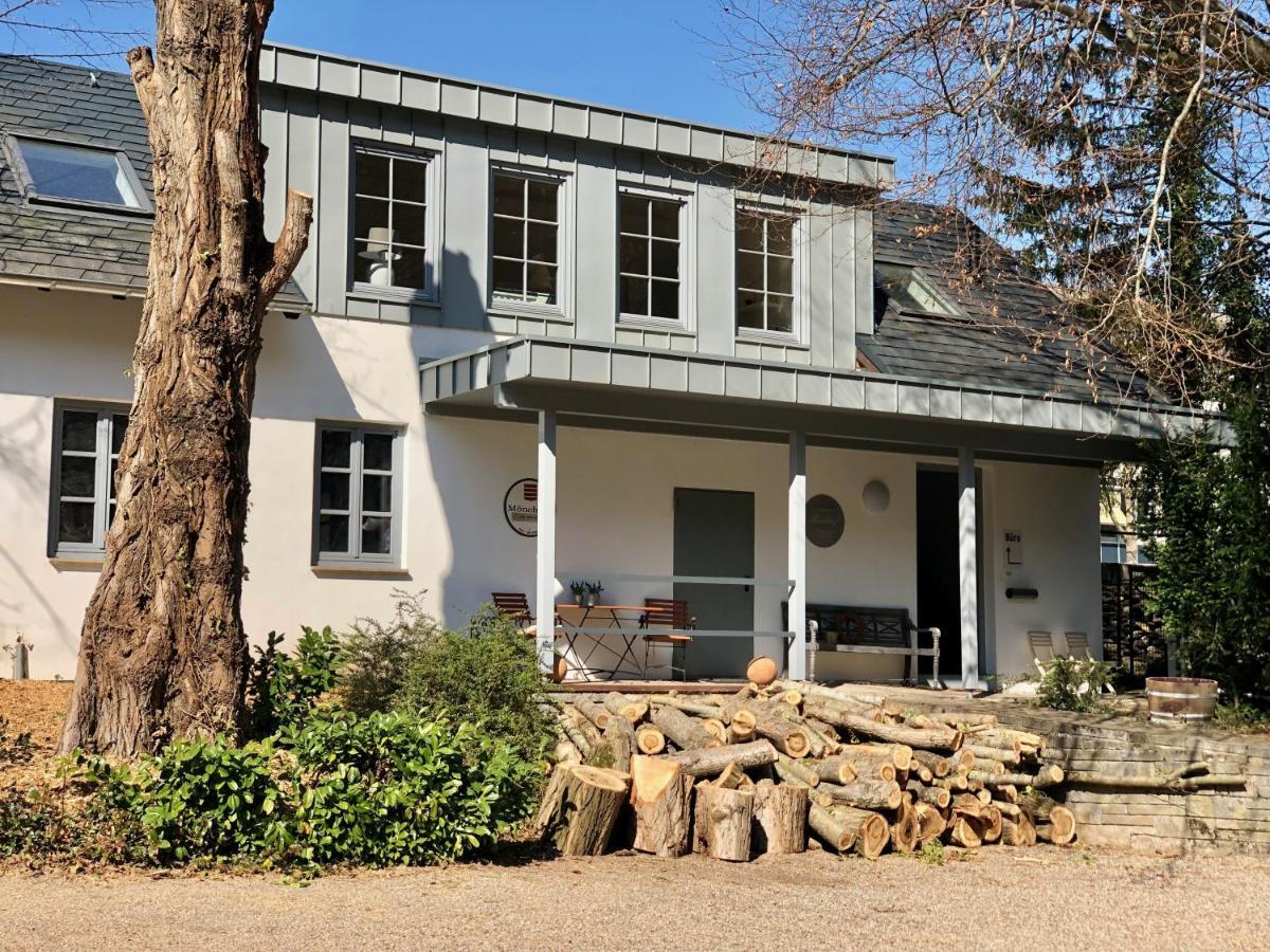 Ferienwohnung Weingut Villa Huesgen Am Moenchhof Трабен-Трарбах Экстерьер фото