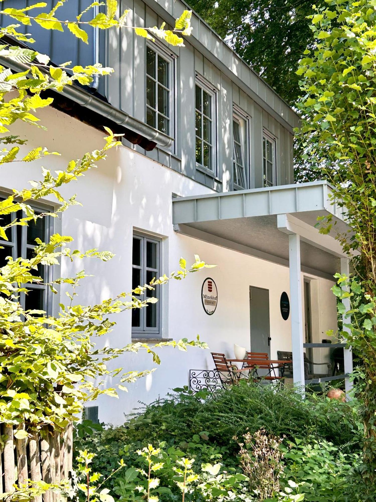 Ferienwohnung Weingut Villa Huesgen Am Moenchhof Трабен-Трарбах Экстерьер фото